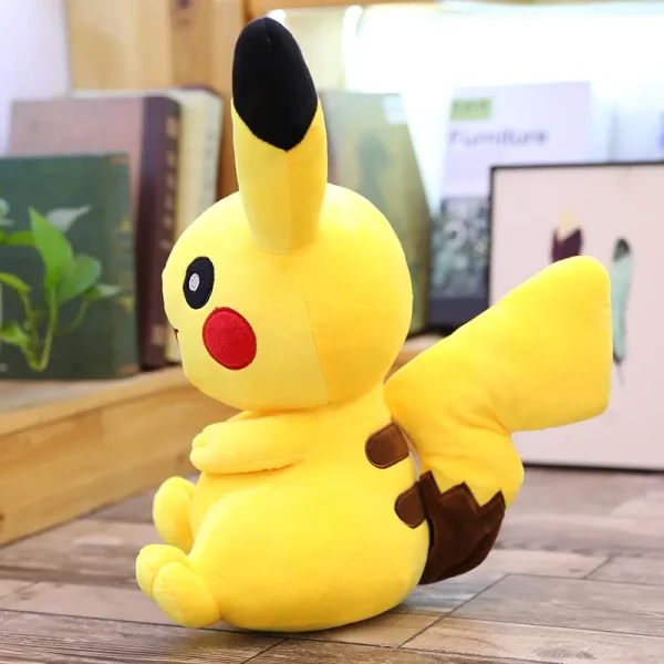 mascota-desene-animate-pokemon-pikachu-5.webp