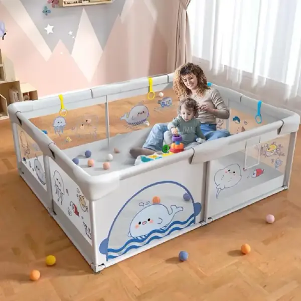 Tarc Joacă 180x150 cu 60 Bile si Covor Termoizolant