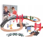 Circuit din Lemn cu Trenulet Pod si Statie de Politie Caratoys