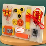 Placa din Lemn cu Activitati Busy Board 3 ani+ Caratoys