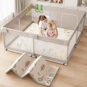 Tarc de Joacă Mare 200x180 cu Bile Manere si Covor Termoizolant Caratoys