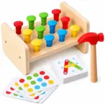 Joc Montessori din Lemn cu Ciocanel Pioni Colorati si Carduri de Asociere Joc Montessori din Lemn cu Ciocanel Pioni Colorati si Carduri de Asociere