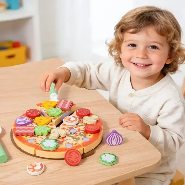 Joc Educativ din Lemn Pizza de Feliat cu Topping
